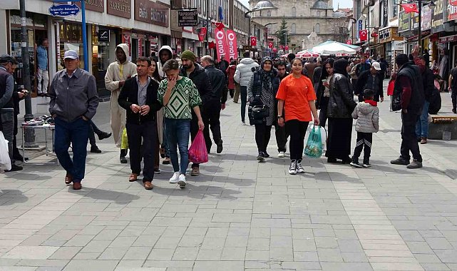Yozgat'ta çarşı ve pazarda bayram yoğunluğu yaşanıyor