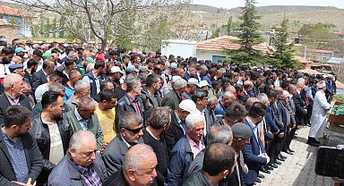 20 yaşındaki genç trafik kazasında hayatını kaybetti