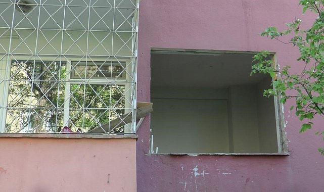 Ağır hasarlı binaların güvenliğini polis sağlıyor
