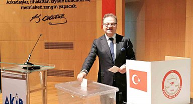 AHKİB'de Başkan Tekin güven tazeledi