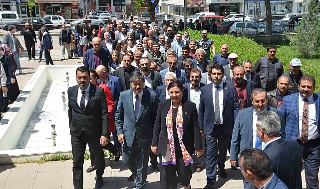 AK Parti Milletvekili Erkan, mazbatasını aldı