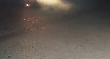 Akaryakıt istasyonunda panik: Otomobil böyle alev aldı