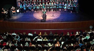 Akdeniz'de 'Anneler Gününe' özel konser