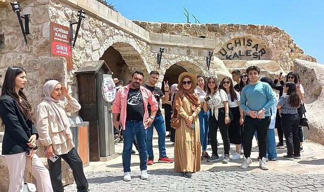Akdenizli gençler Kapadokya'yı gezdi