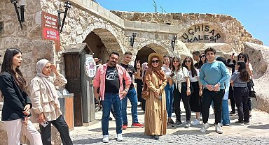Akdenizli gençler Kapadokya'yı gezdi