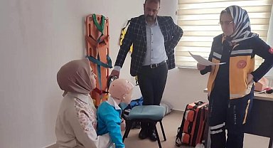 Ambulans görevlilerine eğitim verildi