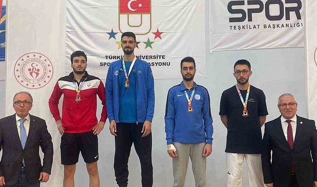 Anadolu Üniversiteli sporcudan Bartın'da altın madalya