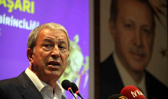 Bakan Akar: "Parasını verip alamadığımız başta İHA'lar, SİHA'lar olmak üzere çok şükür yapar ve ihraç eder hale geldik"