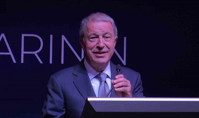 Bakan Akar: "Yapılan gelişmelerin farklı algılanması nereden baksanız tutarsız, nereden baksanız ahmakça"