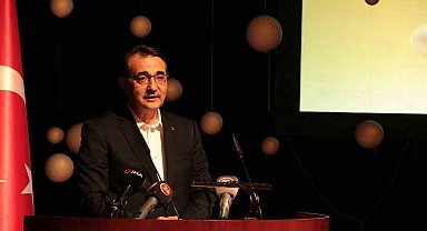 Bakan Dönmez; "Eskişehir'imizde de 20 yılda eğitim alanında 800 milyon liralık bir yatırım yapmış"