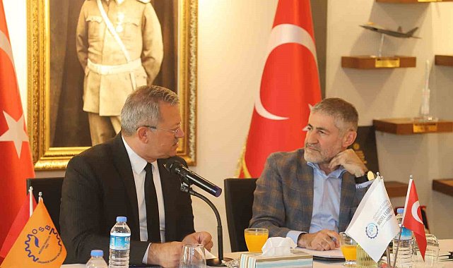 Bakan Nebati OSB'de sanayicilerle bir araya geldi