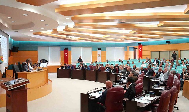Başkan Bozdoğan: "Tarsusluların düşüncesini siyasi düşüncelerimizin üstünde gördük"
