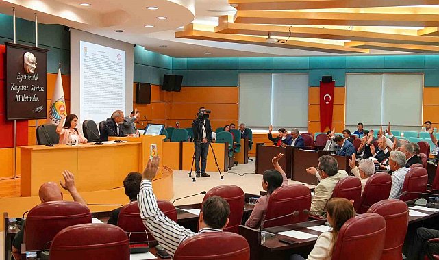 Başkan Bozdoğan'a Adıyaman'a kurulacak konteyner kent için harcama yetkisi