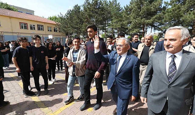 Başkan Büyükkılıç, öğrencilerle TOGG'u buluşturuyor