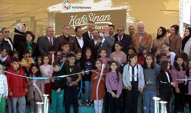 Başkan Çolakbayrakdar: "Projelerimizi takip edip, bir bir faaliyete geçiriyoruz"