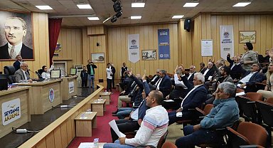 Başkan Gültak, PKK'ya terör örgütü demeyen HDP'lilere tepki gösterdi