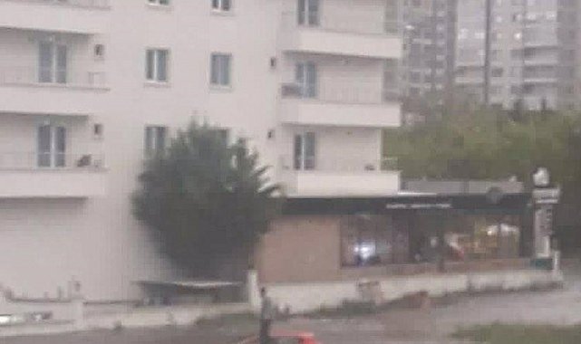 Başkentte sağanak yağış