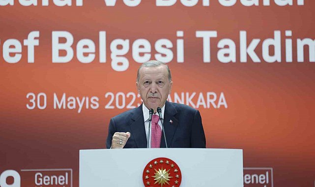 Cumhurbaşkanı Erdoğan: "Adeta bir siyasi şantaj olarak kullanılan bu vize sorununu en kısa sürede hal yoluna koyacağız"