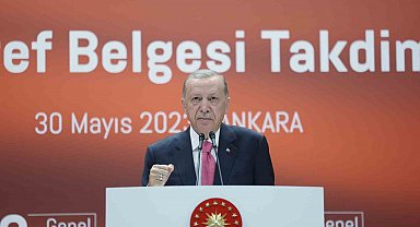 Cumhurbaşkanı Erdoğan: "Adeta bir siyasi şantaj olarak kullanılan bu vize sorununu en kısa sürede hal yoluna koyacağız"