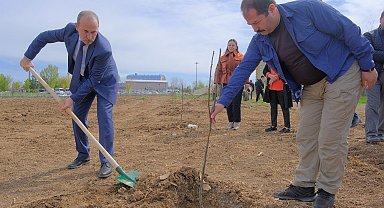 Dikilen fidanlardan elde edilen gelir öğrencilere burs olacak