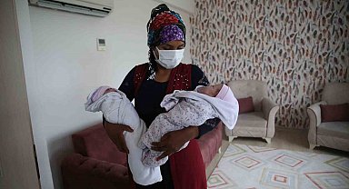 Enkaz altında dünyaya gelen ikizler 96 gün sonra ailesine kavuştu