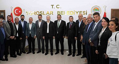 Eski Bakan Çağlayan: "Bizim davamız kutlu bir davadır"