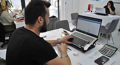 Eskişehir'de 19 Mayıs tatilini hafta sonuyla birleştirenlerin tercihi Akdeniz oluyor