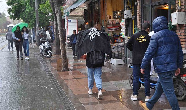 Eskişehir'de sağanak yağmur etkili oldu