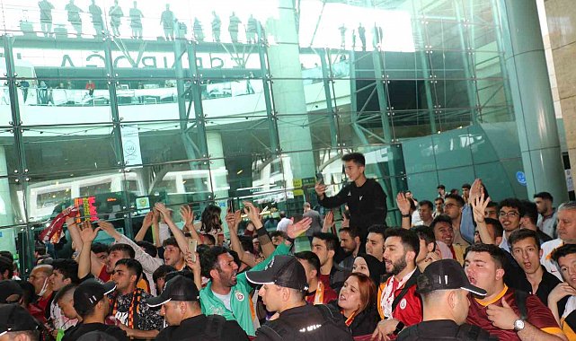 Galatasaray'a Ankara'da şampiyon gibi karşılama