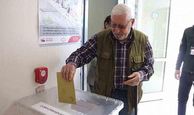 Havaalanında 2. tur için oylar atılıyor
