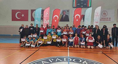 İbrahim Tennuri Ortaokulu, Türkiye Şampiyonası'na katılma hakkı kazandı