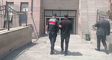 Jandarma ekiplerince yakalanan 5 şüpheli tutuklandı