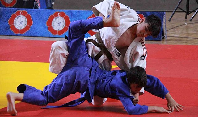 Judo Yıldızlar Türkiye Şampiyonası, Sivas'ta başladı