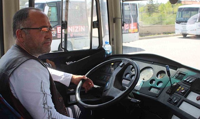 Kahraman şoför: Kalbi sıkışan yaşlı adamı hastaneye yetiştirdi