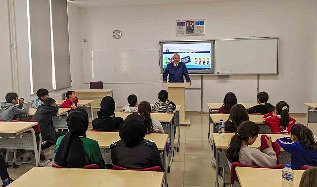 Karaman'da çocuk üniversitesi, depremden etkilenen çocuklar için etkinlik düzenledi
