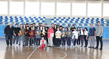 Karaman'da model ve kağıt uçak yarışmaları sona erdi