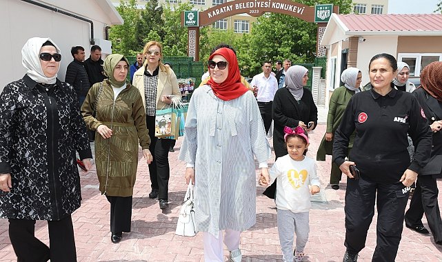 Karatay Konukevindeki annelere Anneler Günü sürprizi