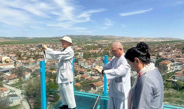 Kayabaşı Cam Seyir Terası'nın ilk misafirleri Güney Kore'den