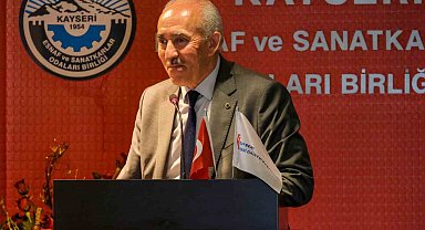 Kayseri Vergi Dairesi Başkanı İbrahim Kaya, esnaf temsilcileriyle bir araya geldi