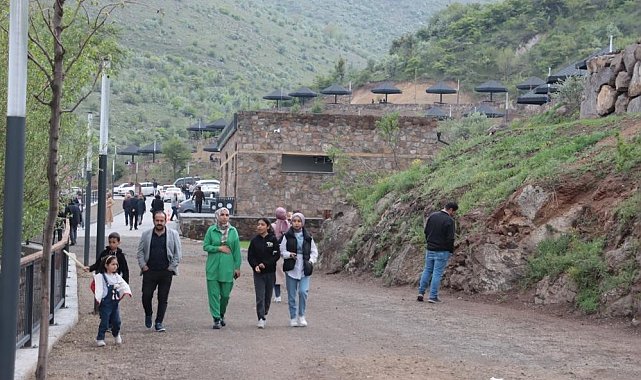 Kayserililer Zincidere 100. Yıl Mesire Alanı'na akın etti: 22 günde 130 bin ziyaretçi