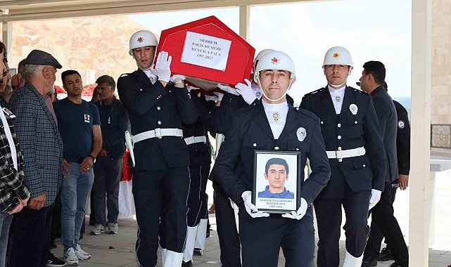 Kazada ölen polis memuru memleketi Sivas'ta son yolculuğuna uğurlandı