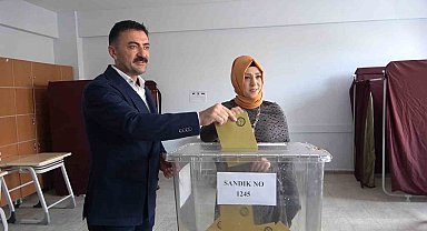 Kırıkkale'de seçmenler ikinci tur oylaması için sandığa gidiyor