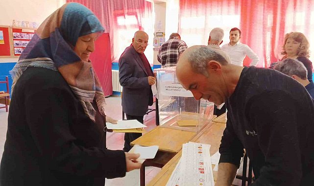 Kırşehir'de 152 bin 511 oy kullanıldı, 3 bin 923'ü geçersiz sayıldı