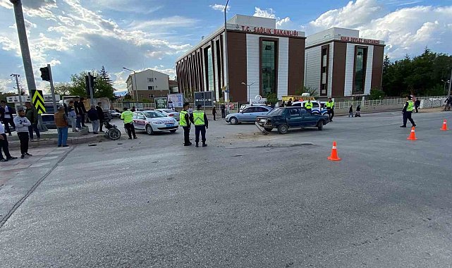 Konya'da otomobil ve motosiklet çarpıştı: 2 yaralı