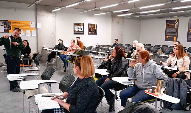 KÜN'de akademisyenlere eğitim verildi
