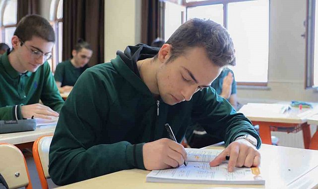 MEB, YKS'ye hazırlanacak meslek liselilere "Akademik Destek Programı"nı başlatıyor