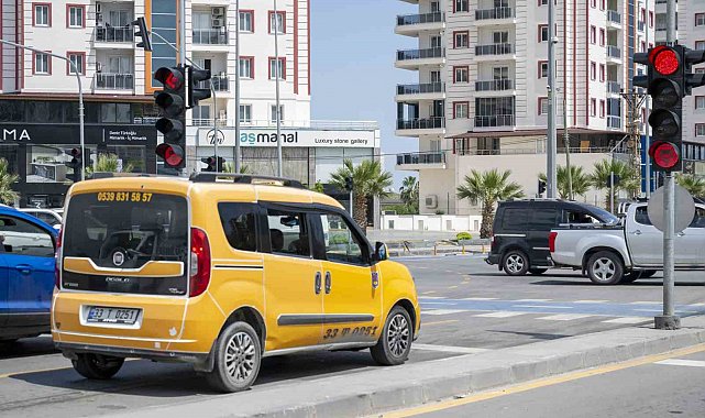 Mersin Büyükşehir Belediyesi 'Değişken Mesaj Sistemini' hayata geçirdi