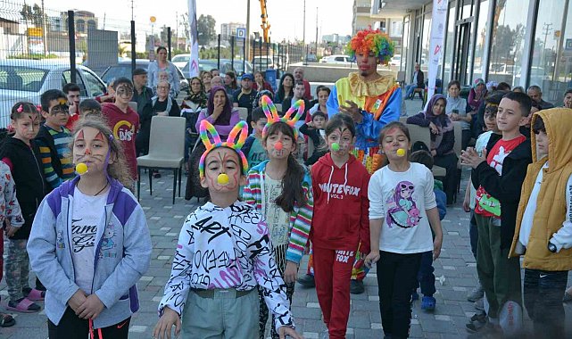 Mersin'de depremzede çocuklara moral etkinliği