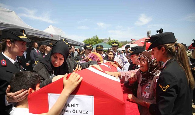 Mersinli şehit son yolculuğuna uğurlandı