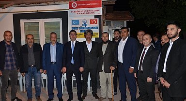 MHP'li Özdemir, Doğu Türkistanlılarla buluştu